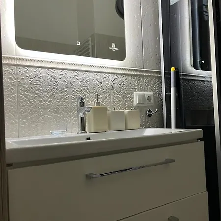 Cozy Apartmant In Oldtown & Free Underground Parking 里加 外观 照片
